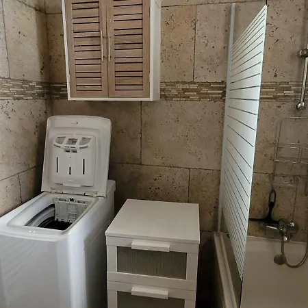 Maison Conviviale Avec Jardin A Revest-Des-Brousses * Galijasevici